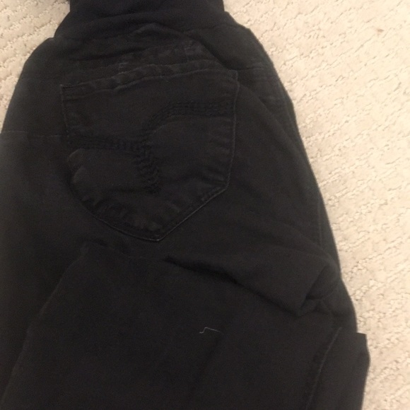 Maternity bottom bundle - Picture 5 of 7